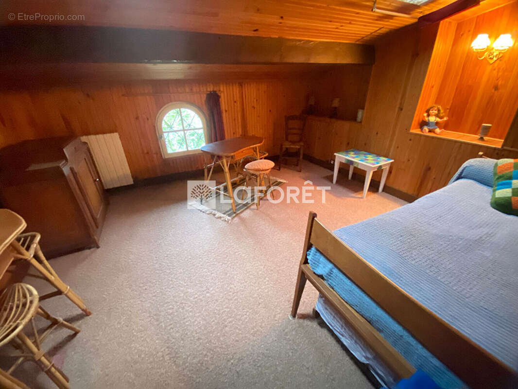 Maison à SAINT-JEAN-D&#039;ILLAC