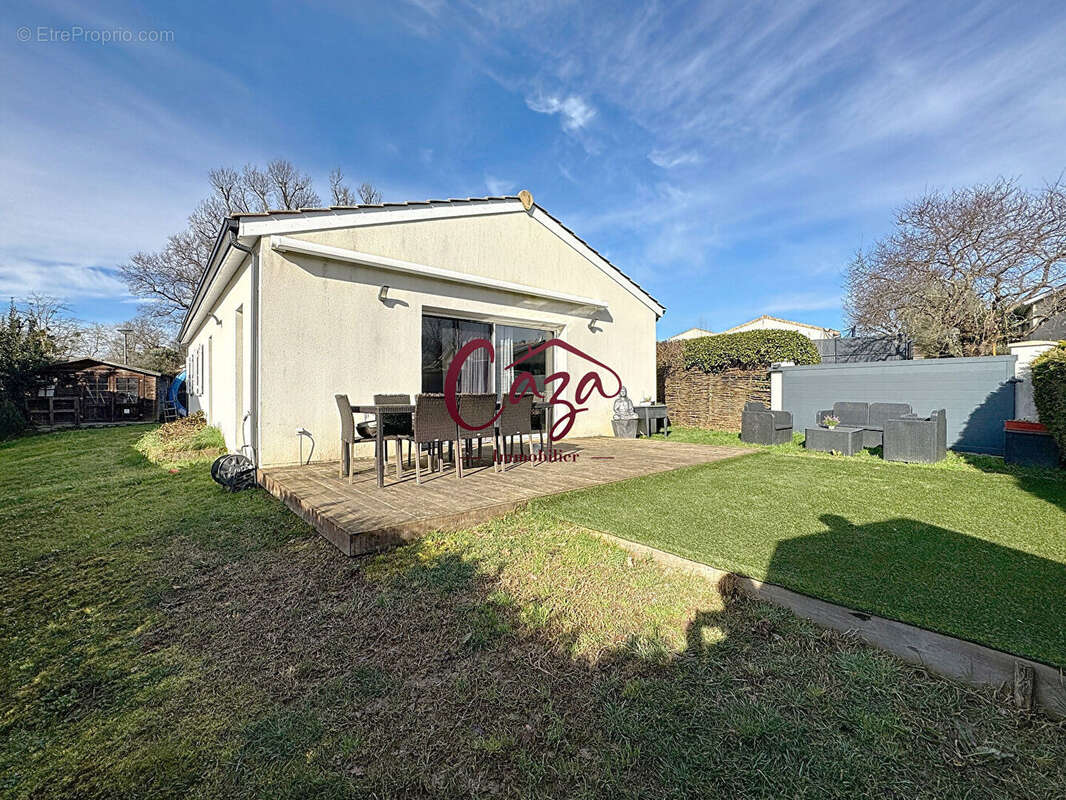 Maison à FARGUES-SAINT-HILAIRE