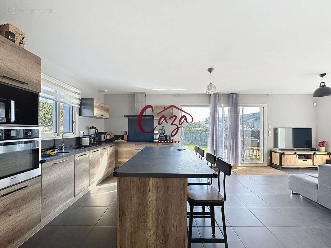 Maison à FARGUES-SAINT-HILAIRE