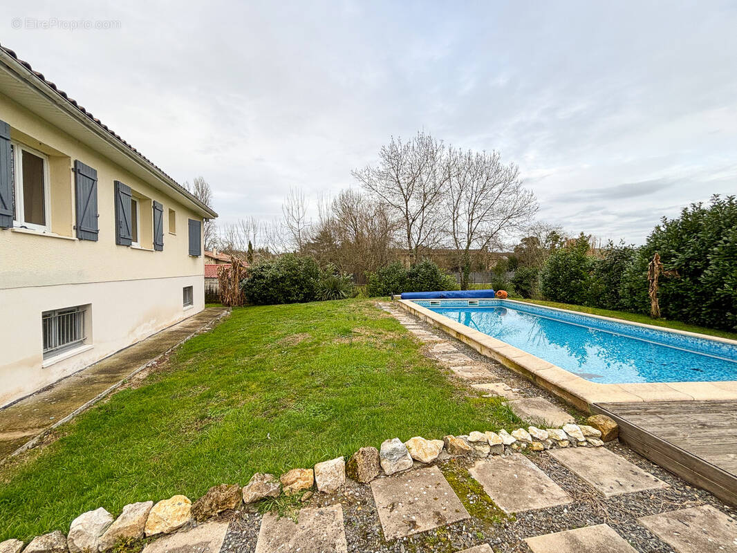 Maison à ISLE-SAINT-GEORGES