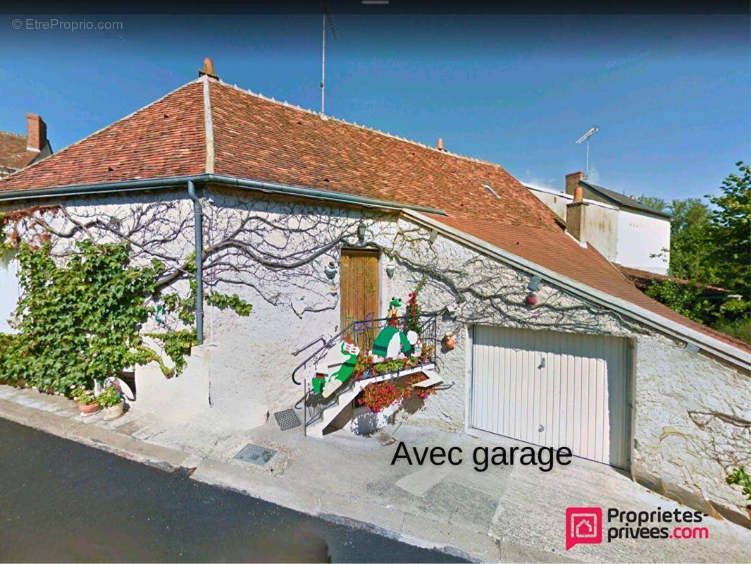 Maison à NOUANS-LES-FONTAINES