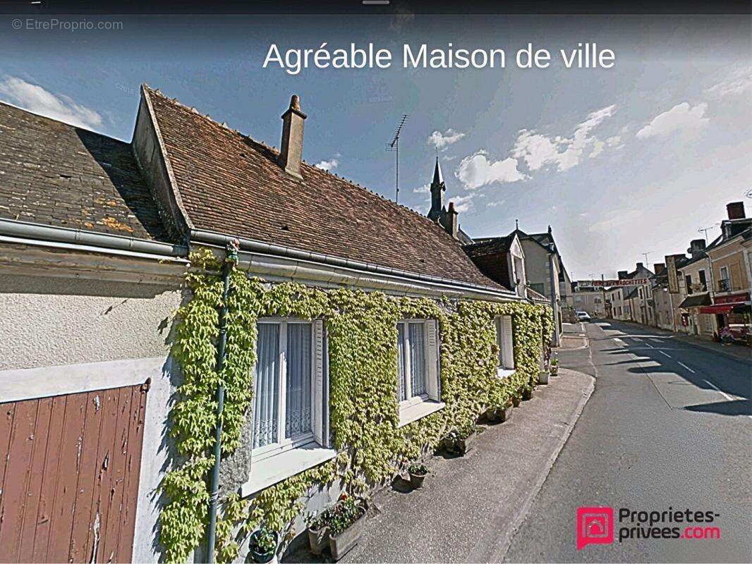 Maison à NOUANS-LES-FONTAINES