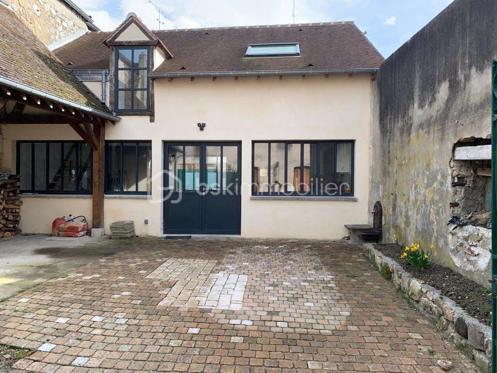 Maison à FERRIERES-EN-GATINAIS