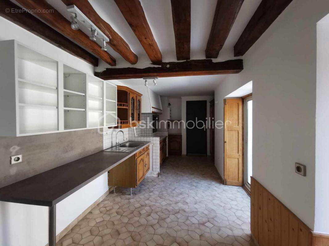 Maison à FERRIERES-EN-GATINAIS