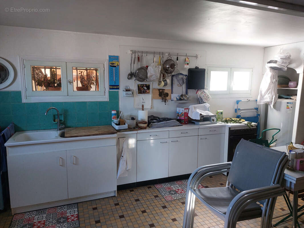 Maison à CREUZIER-LE-VIEUX