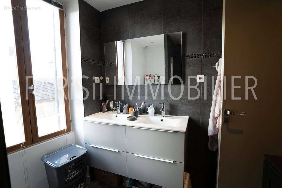 Maison à LA FRETTE-SUR-SEINE