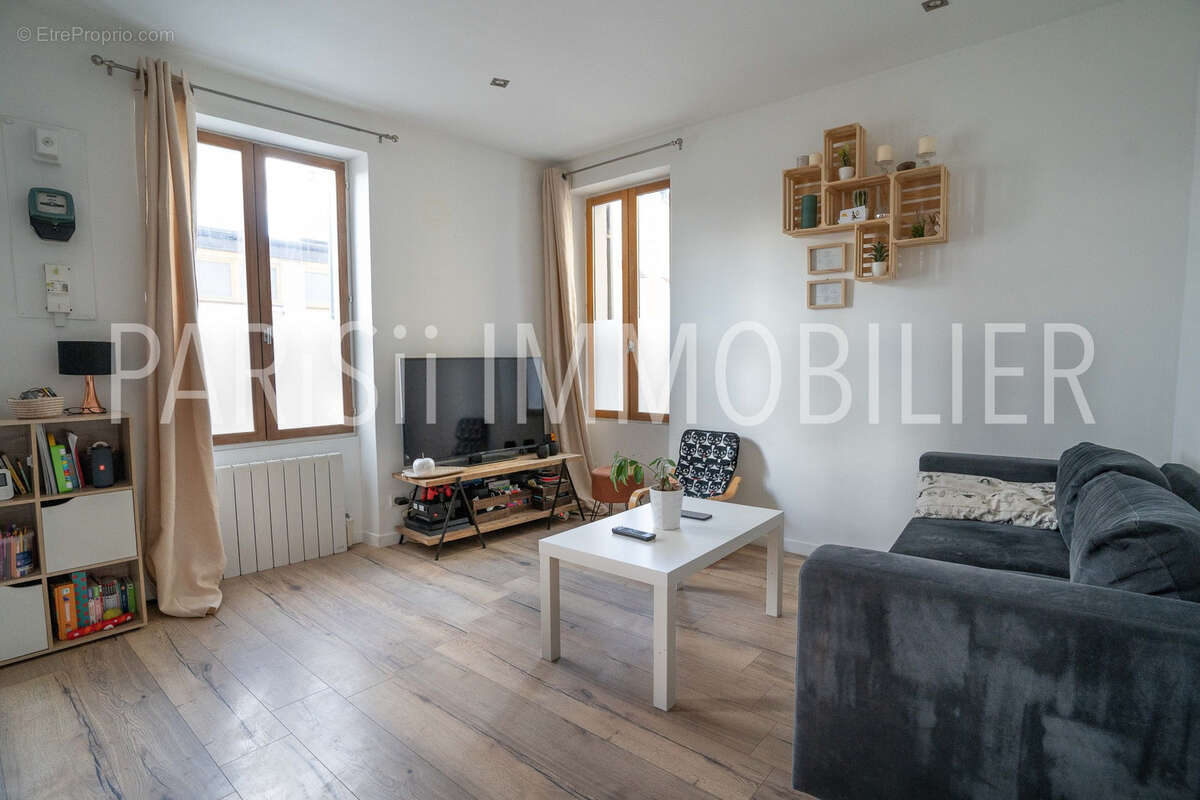 Maison à LA FRETTE-SUR-SEINE