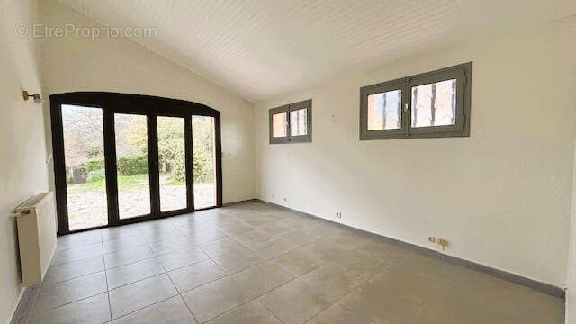 Maison à MONTESQUIEU-DES-ALBERES