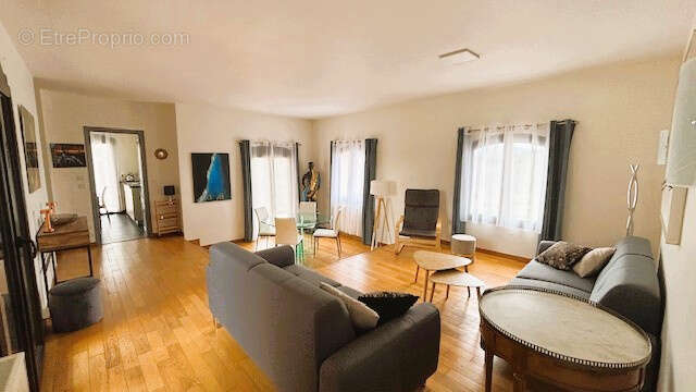 Maison à MONTESQUIEU-DES-ALBERES