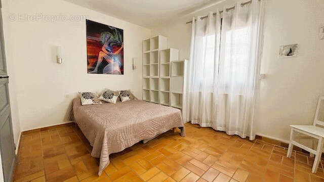 Maison à MONTESQUIEU-DES-ALBERES