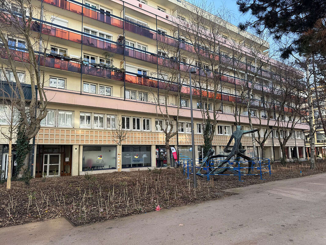 Autre à CLERMONT-FERRAND