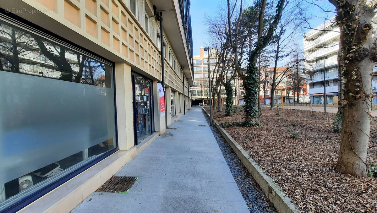 Autre à CLERMONT-FERRAND