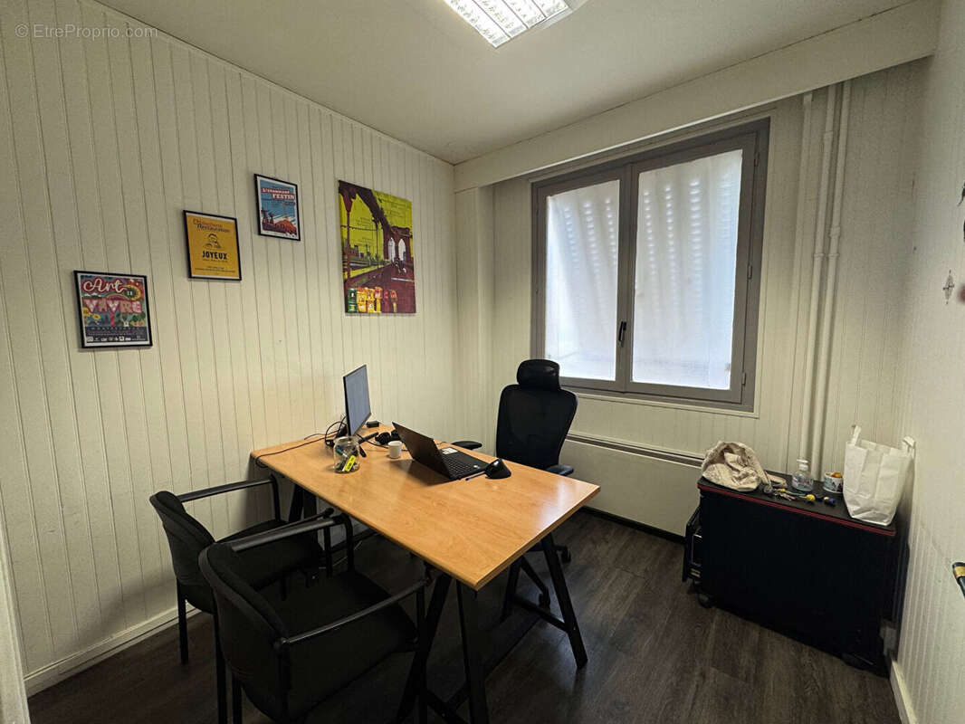 Autre à CLERMONT-FERRAND