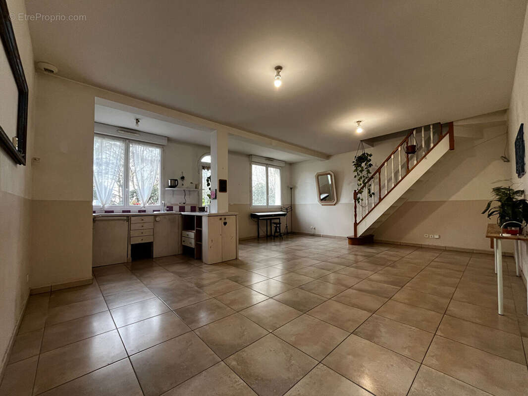 Maison à RIS-ORANGIS