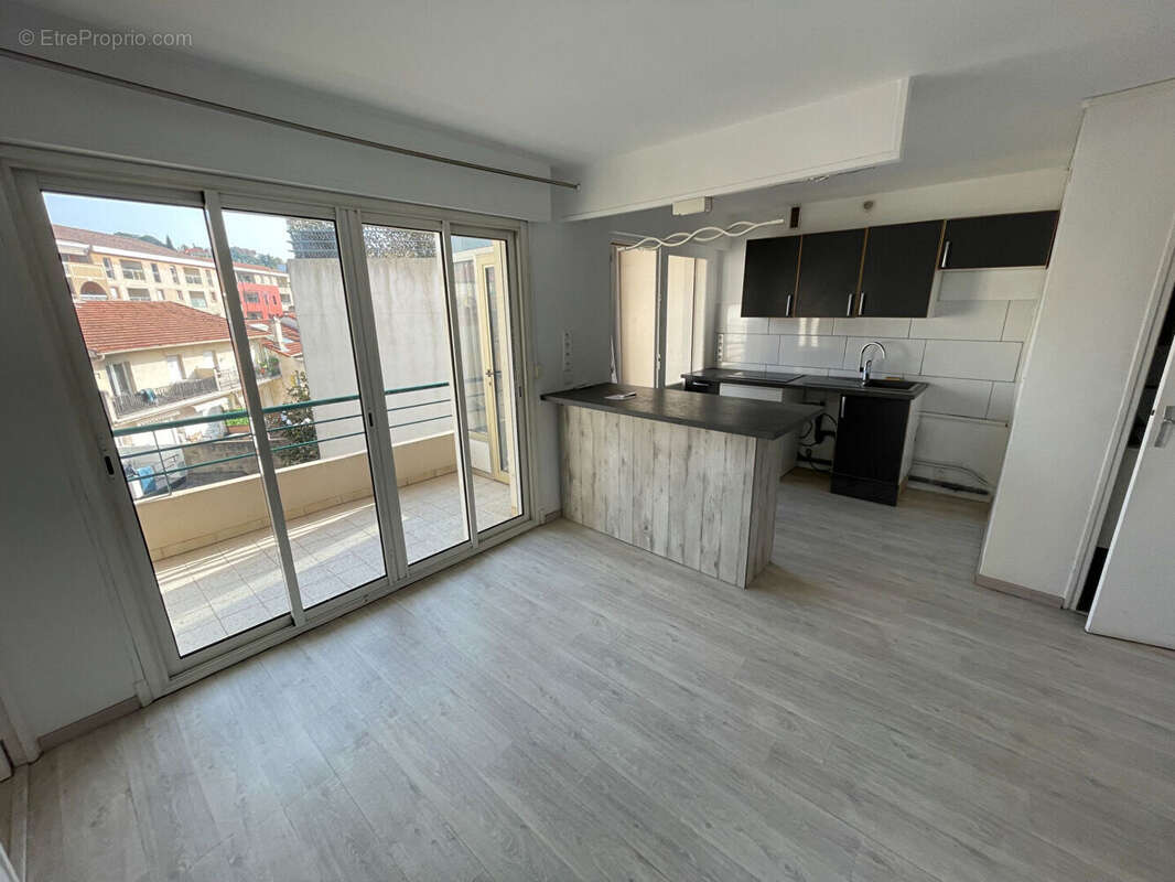 Appartement à SAINT-RAPHAEL
