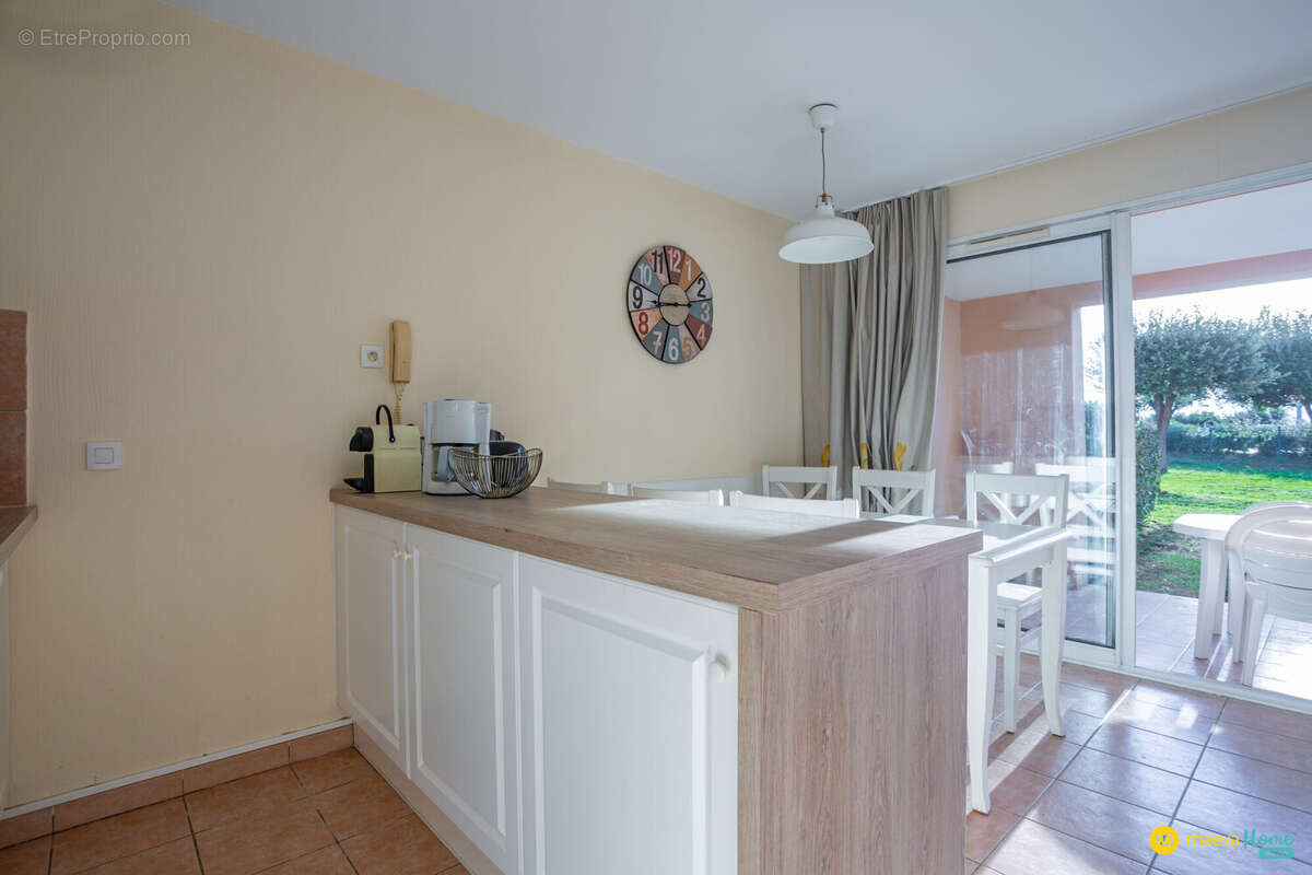 Appartement à ROQUEBRUNE-SUR-ARGENS