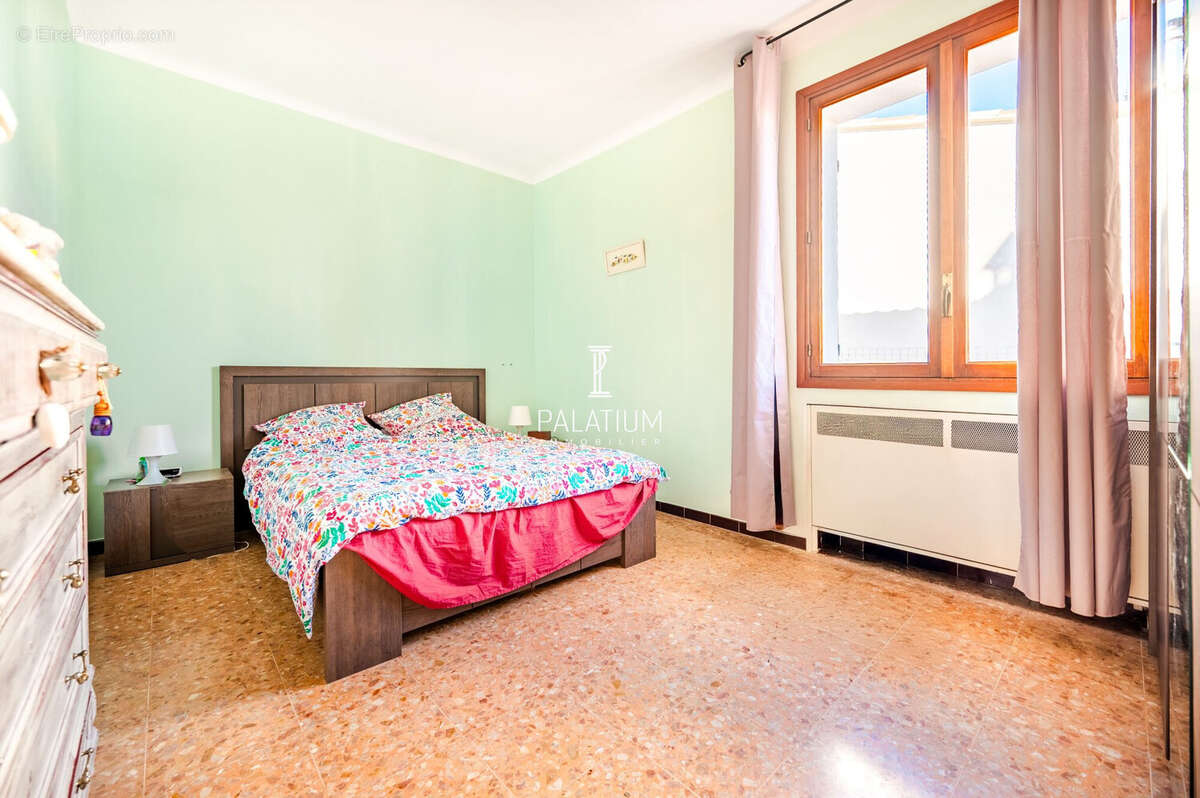 Maison à GREOUX-LES-BAINS