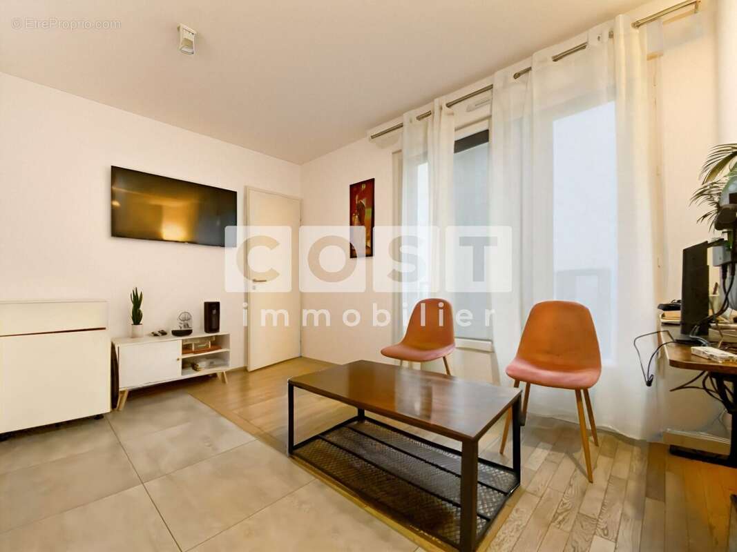 Appartement à ASNIERES-SUR-SEINE