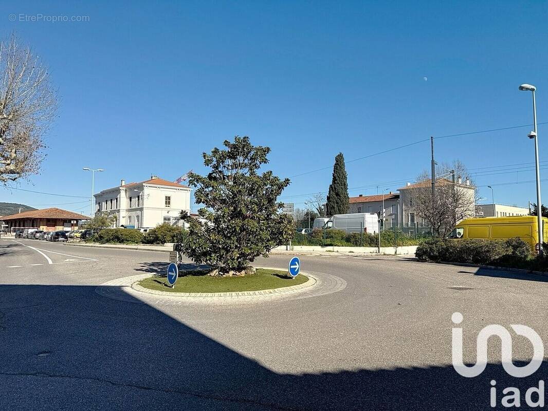 Photo 1 - Appartement à SOLLIES-PONT