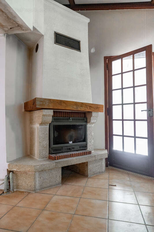 Maison à SAINT-MAXIMIN-LA-SAINTE-BAUME