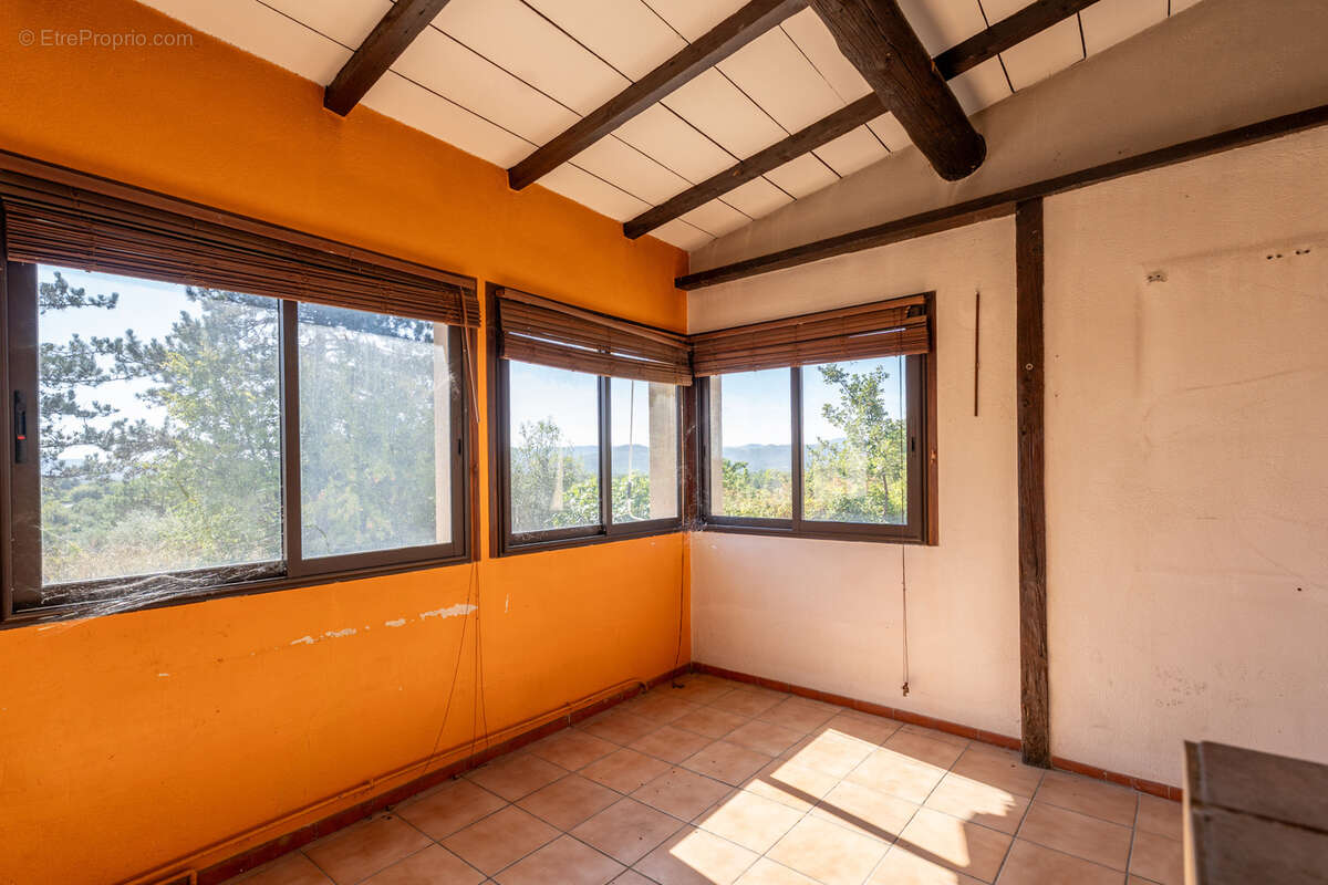 Maison à SAINT-MAXIMIN-LA-SAINTE-BAUME