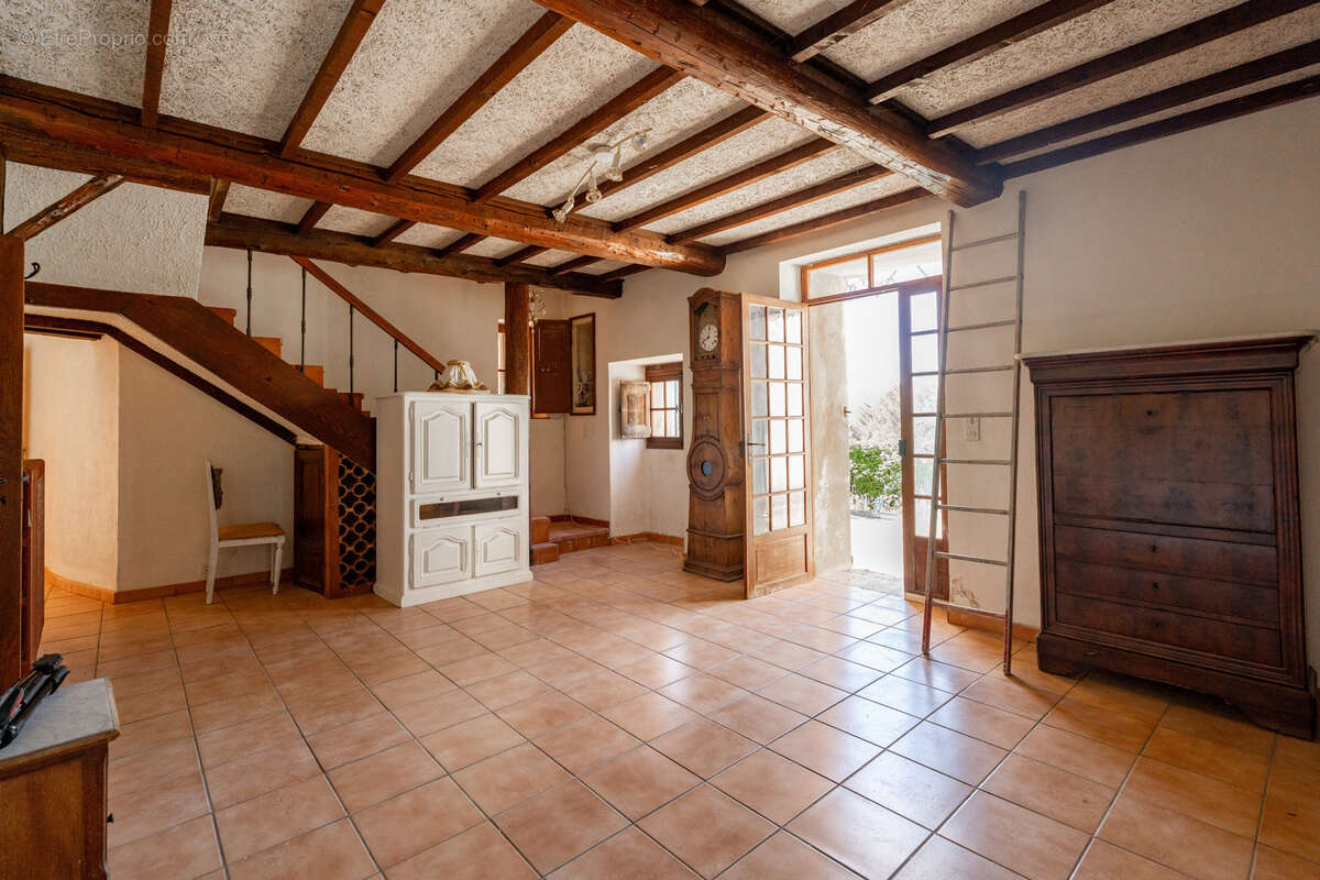 Maison à SAINT-MAXIMIN-LA-SAINTE-BAUME