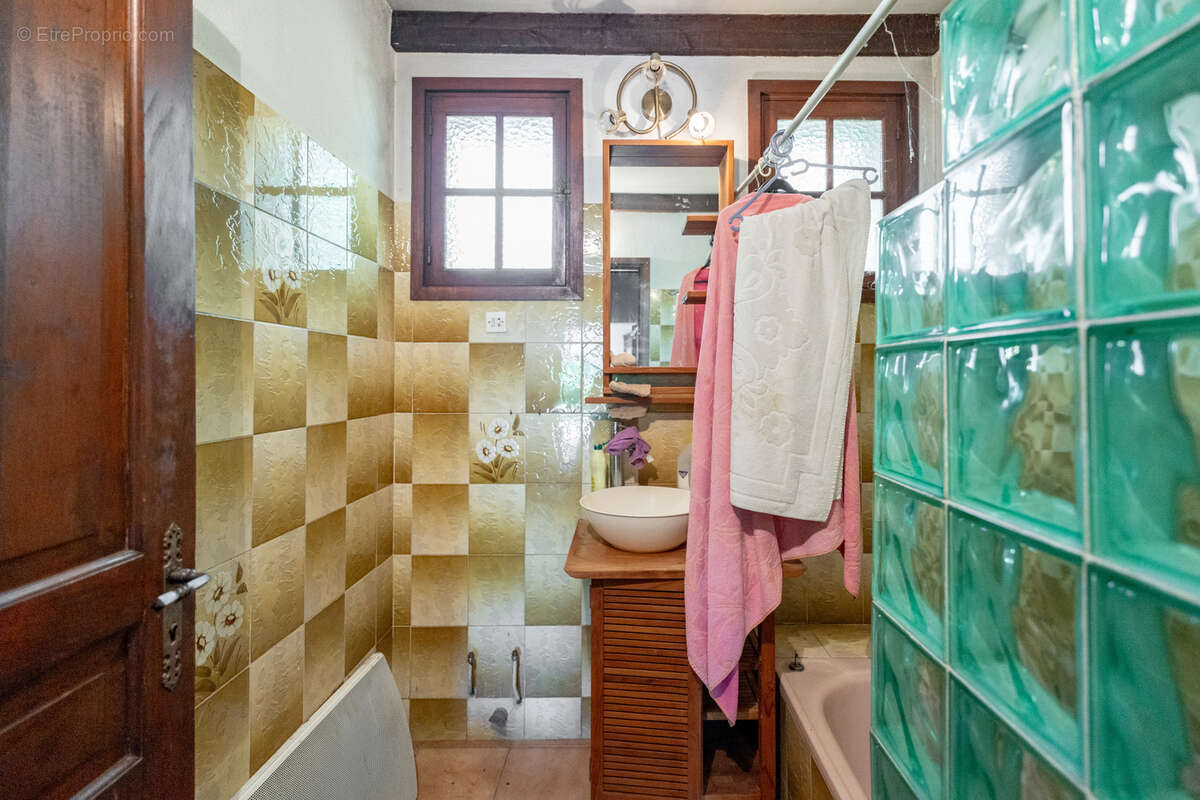 Maison à SAINT-MAXIMIN-LA-SAINTE-BAUME