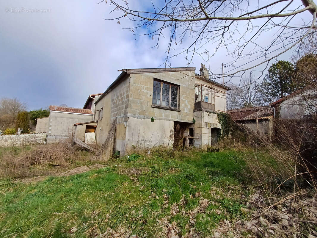 Maison à BOUTEVILLE