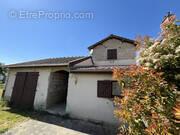 Maison à SAINT-REMY-EN-BOUZEMONT-SAINT-GENEST-ET-ISSON