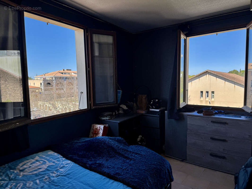 Appartement à EGUILLES