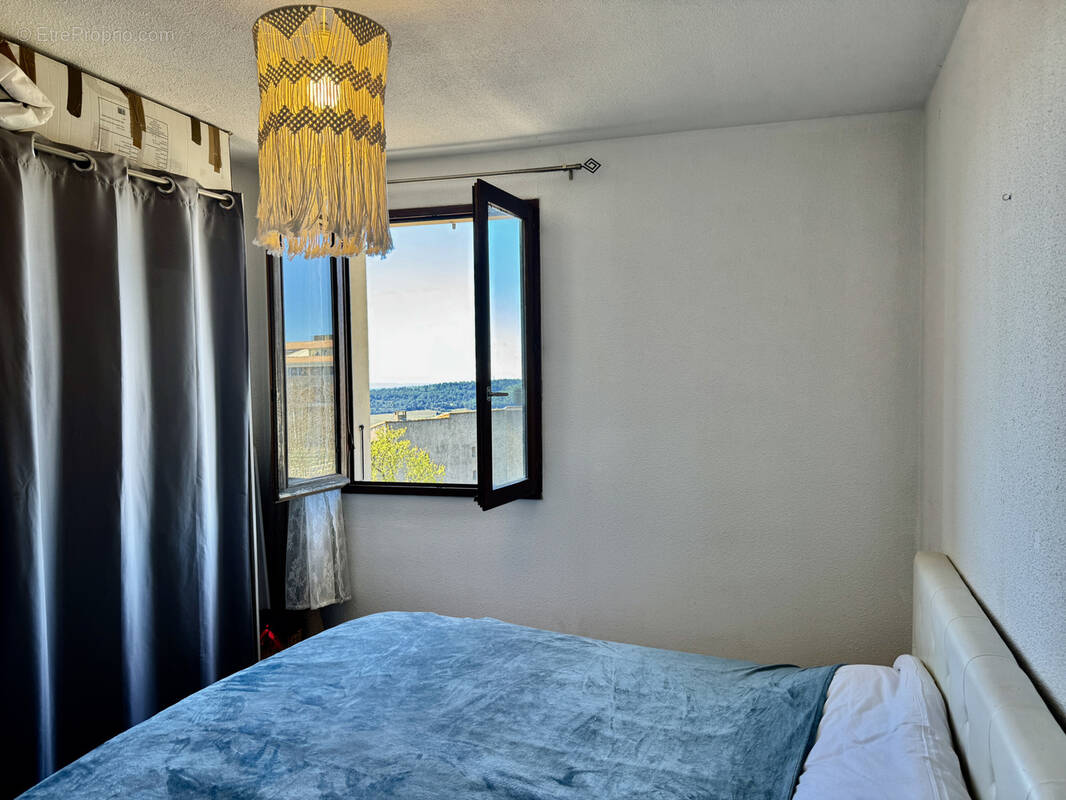 Appartement à EGUILLES