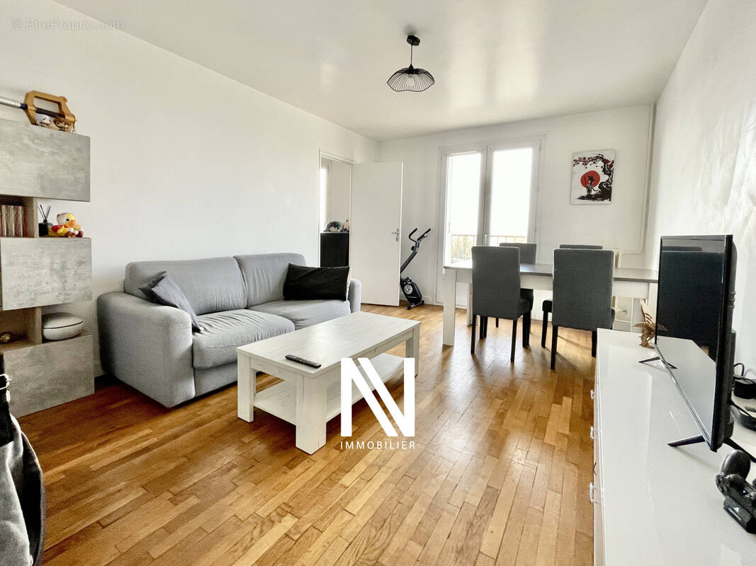 Appartement à MONDEVILLE