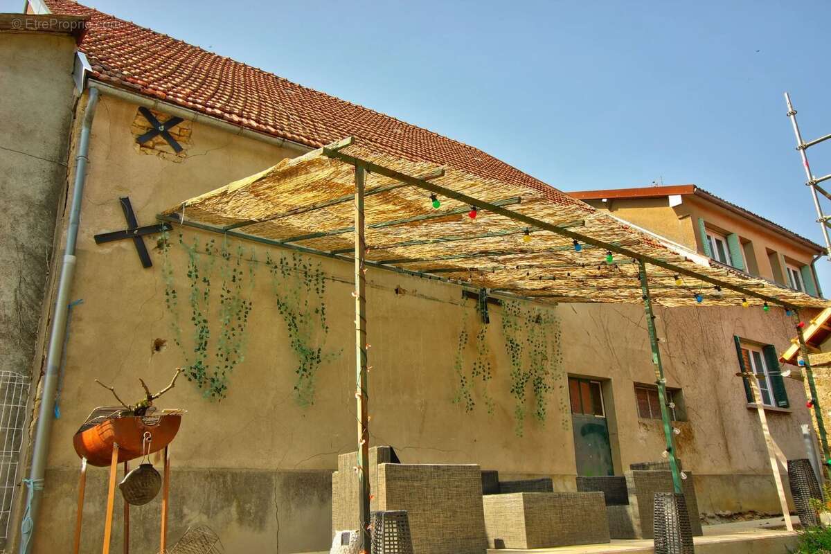 Maison à CHATELLENOT