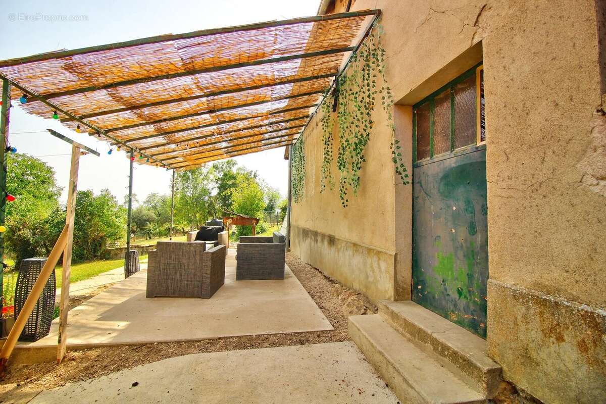 Maison à CHATELLENOT