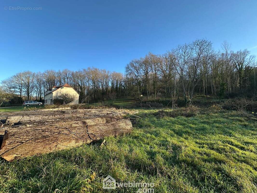 A découvrir rapidement - Terrain à VORGES