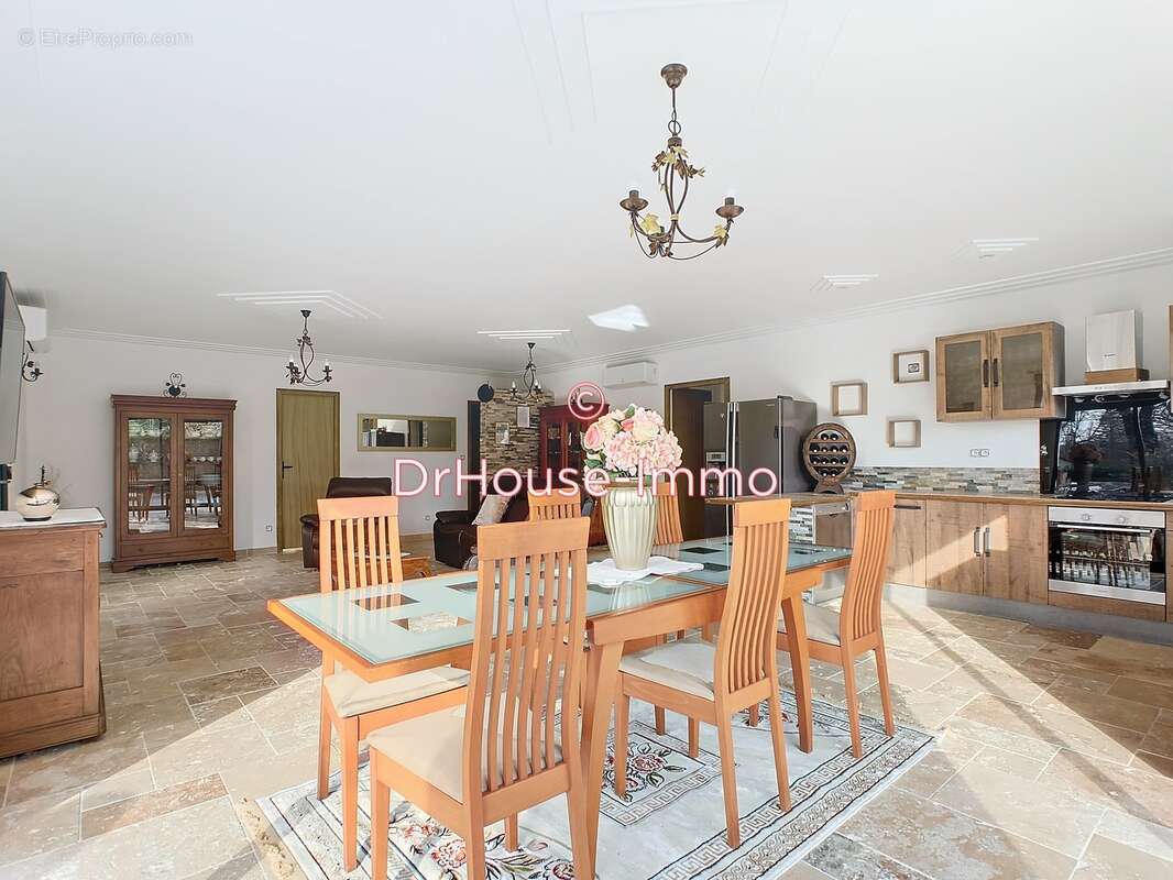 Maison à ANNESSE-ET-BEAULIEU