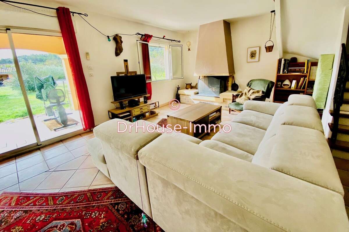 Maison à SAINT-HILAIRE