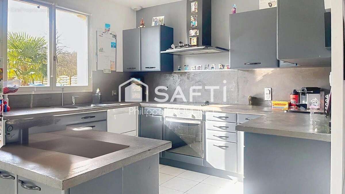 Photo 3 - Maison à COURLANDON