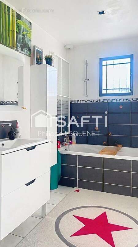 Photo 4 - Maison à COURLANDON