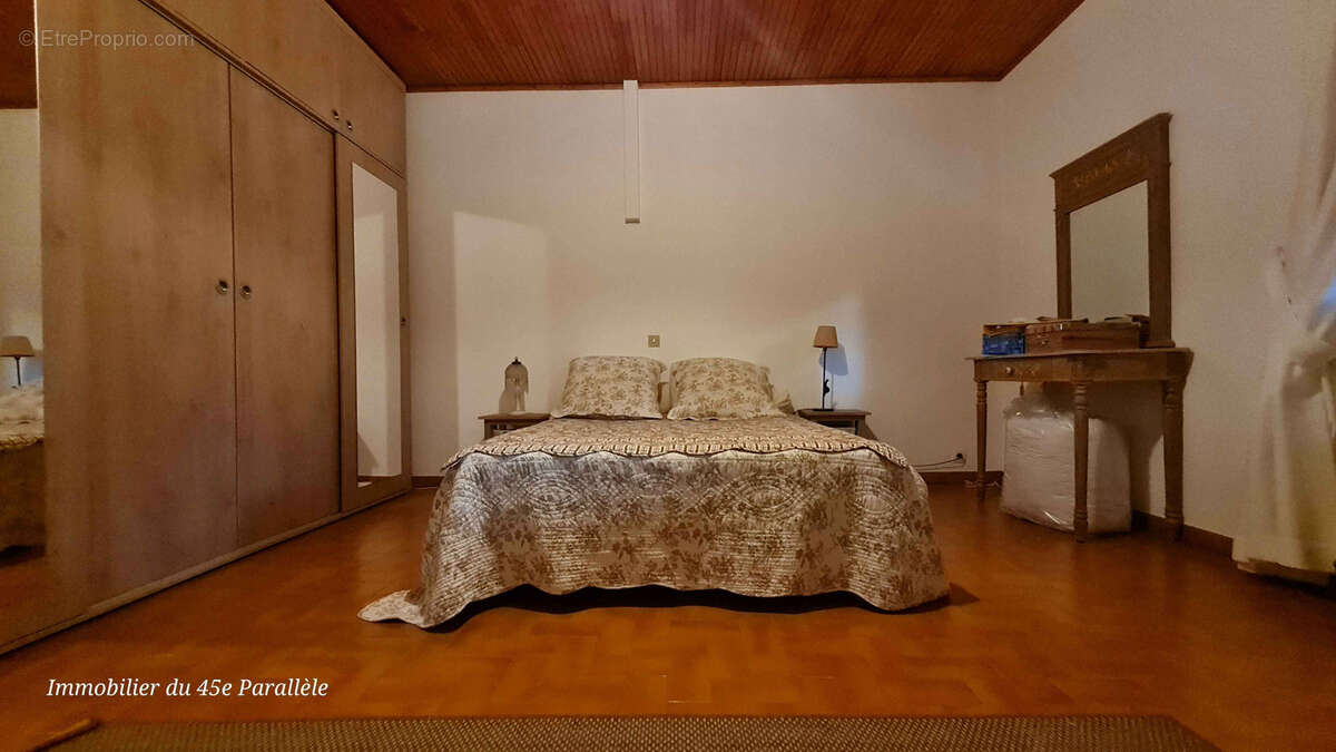 Maison à LA ROCHE-DE-GLUN