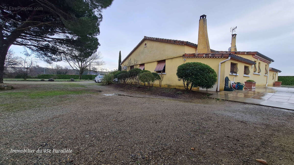 Maison à LA ROCHE-DE-GLUN