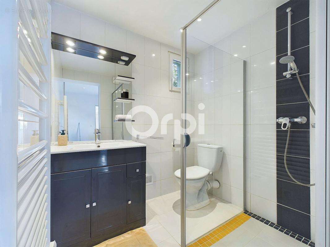 Maison à MANDELIEU-LA-NAPOULE