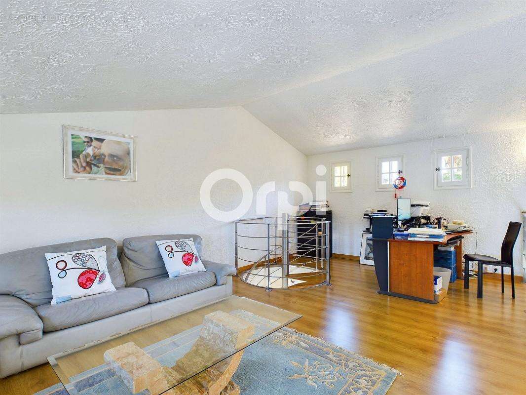 Maison à MANDELIEU-LA-NAPOULE