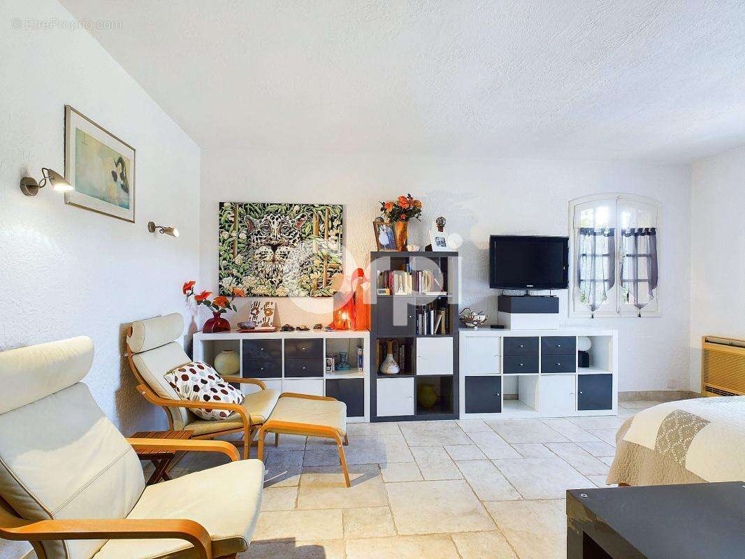 Maison à MANDELIEU-LA-NAPOULE