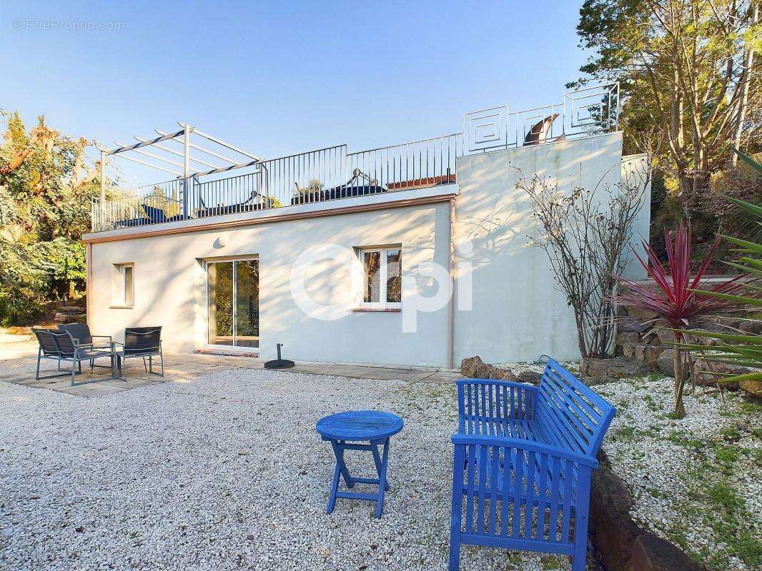 Maison à MANDELIEU-LA-NAPOULE