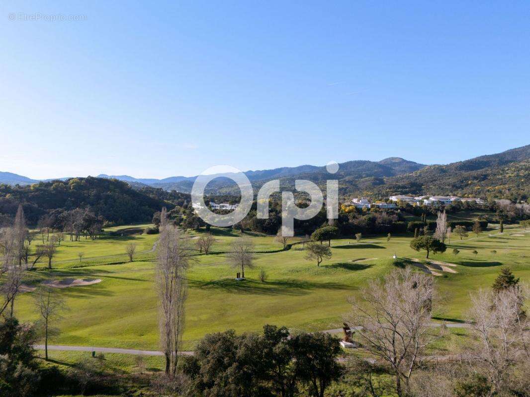 Maison à MANDELIEU-LA-NAPOULE