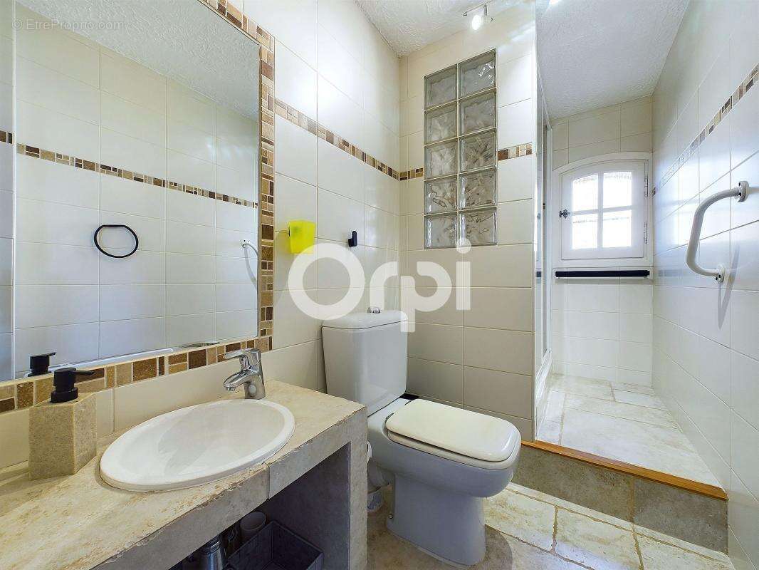 Maison à MANDELIEU-LA-NAPOULE