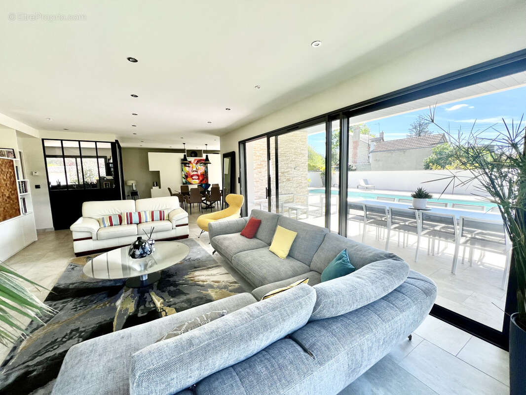 Maison à CHATELLERAULT