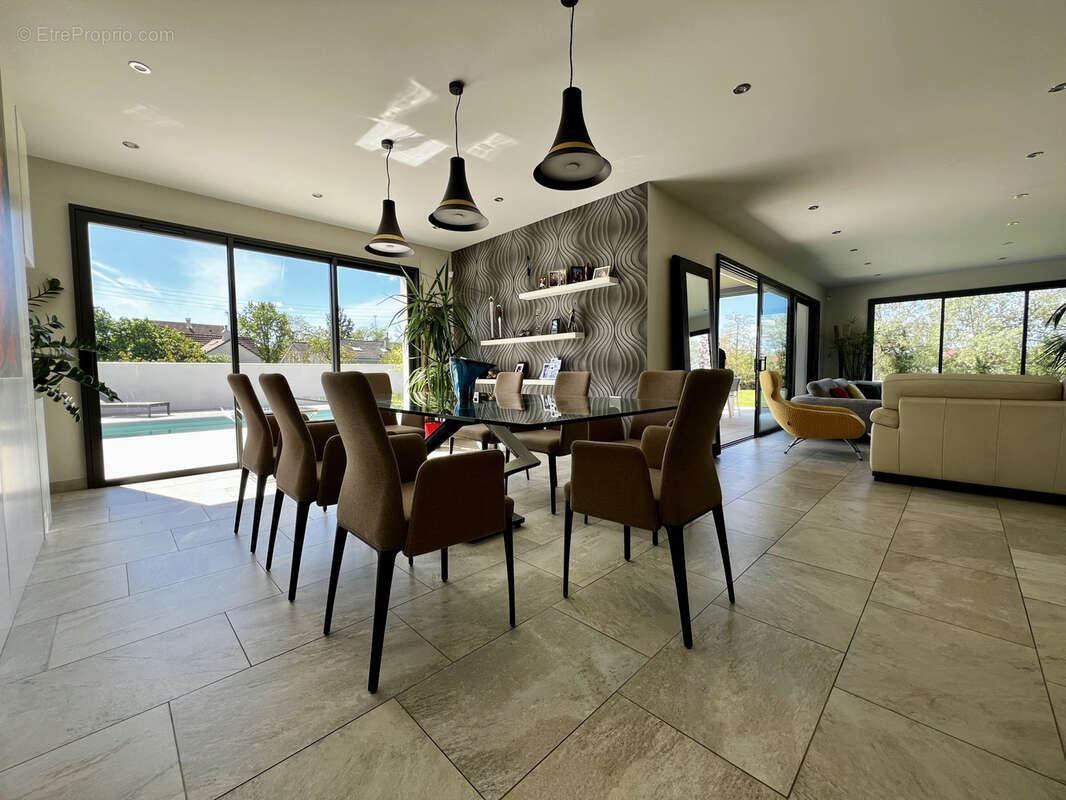 Maison à CHATELLERAULT