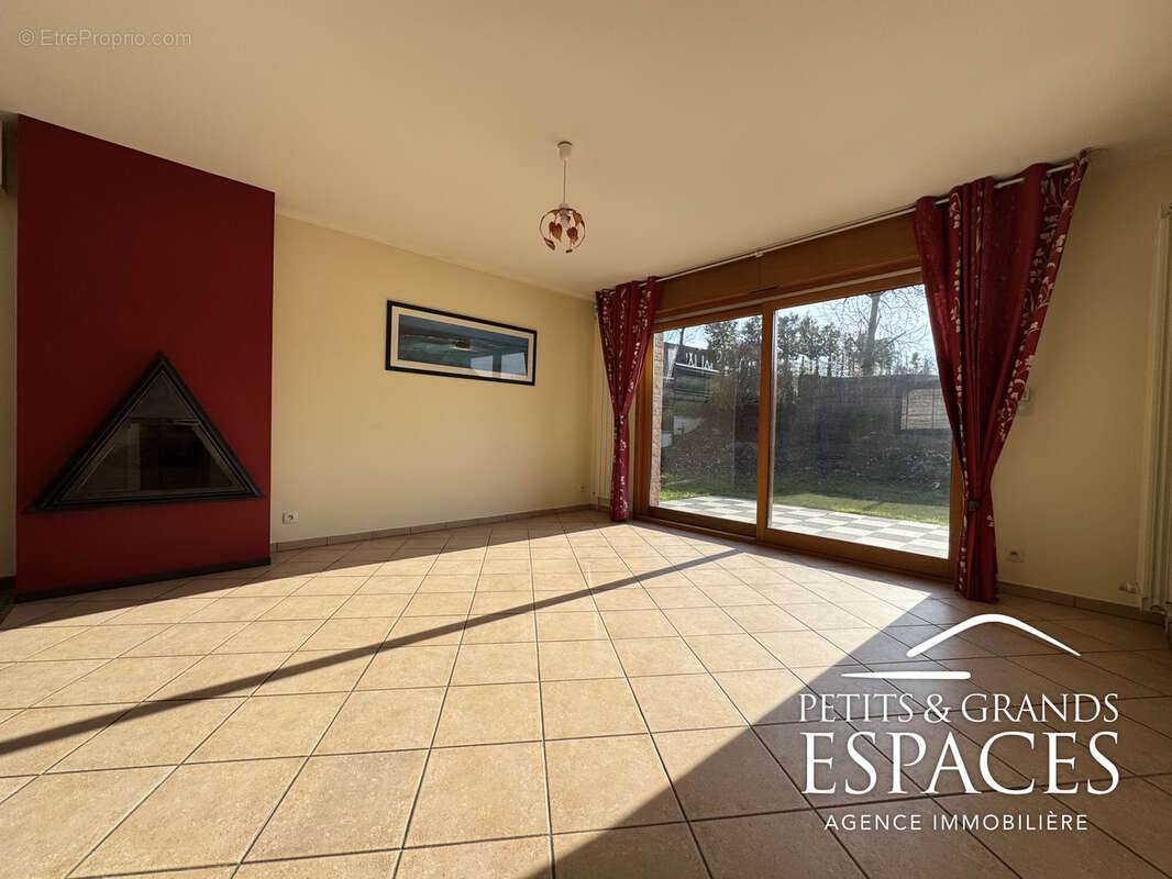 Maison à AULNOY-LEZ-VALENCIENNES